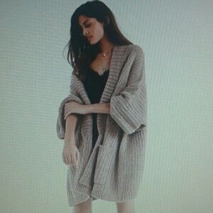 Cozy Oversized Aerie Gray Women's knitted Cardigan